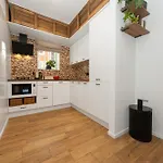 Apartman Freeman-1 триповерховий будинок для 12 гостей *