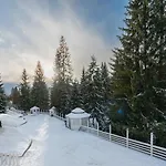 Freeman-1 триповерховий будинок для 12 гостей Apartman *