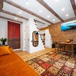 Apartman Freeman-1 триповерховий будинок для 12 гостей Bukovel