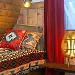 Apartman Freeman-1 триповерховий будинок для 12 гостей Bukovel