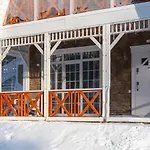 Freeman-1 триповерховий будинок для 12 гостей Bukovel