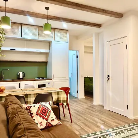 Freeman-1 триповерховий будинок для 12гостей Apartamento *