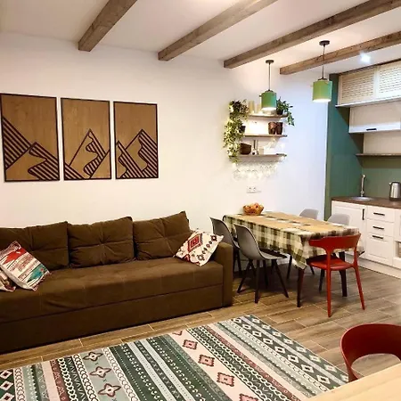 Freeman-1 триповерховий будинок для 12гостей Apartmán