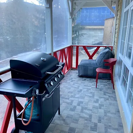 Freeman Cottage: Riverside Ground Floor With Private Terrace