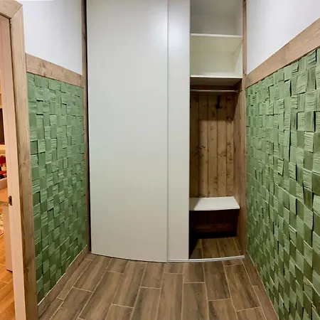 Freeman-1 триповерховий будинок для 12гостей *