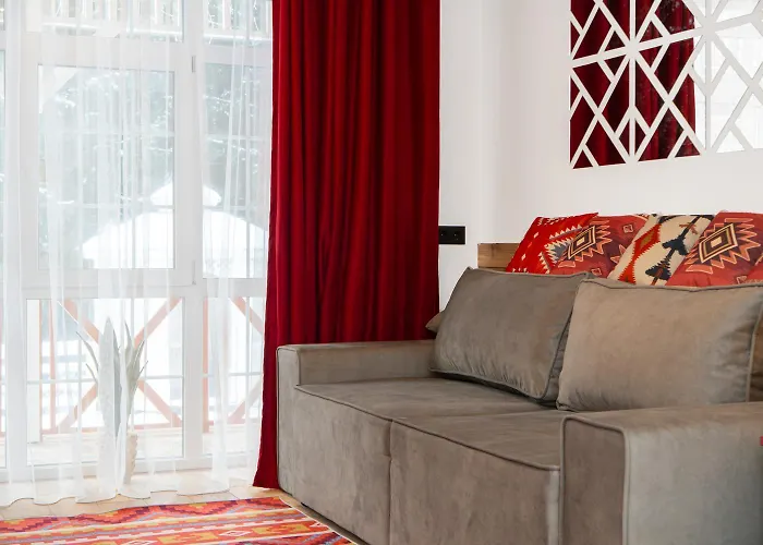 Freeman-1 триповерховий будинок для 12 гостей * 布克维