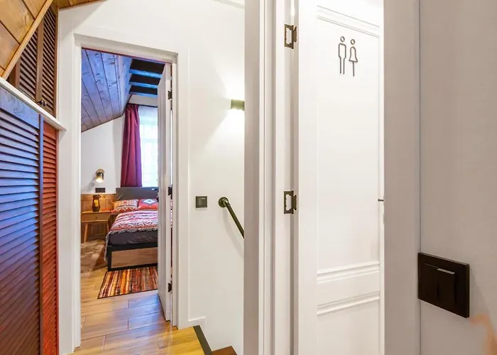 公寓 Freeman-1 триповерховий будинок для 12 гостей