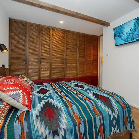 Appartement Freeman-1 триповерховий будинок для 12 гостей Bukovel